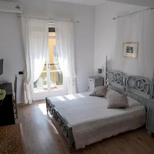 Appartement Beautiful Floral On Navigli, Milan